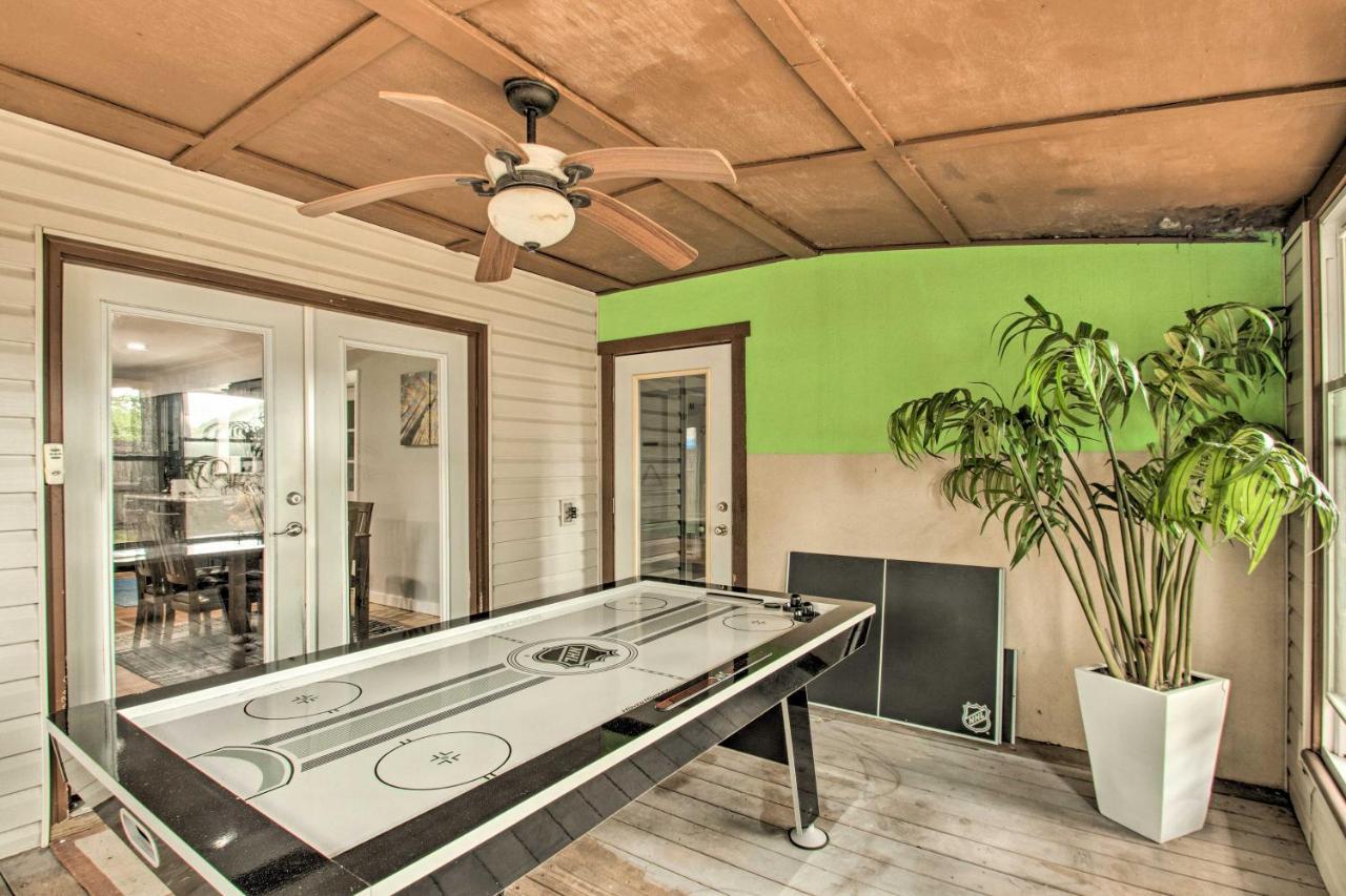 2-Story Pensacola Home With Game Room And Private Yard Luaran gambar