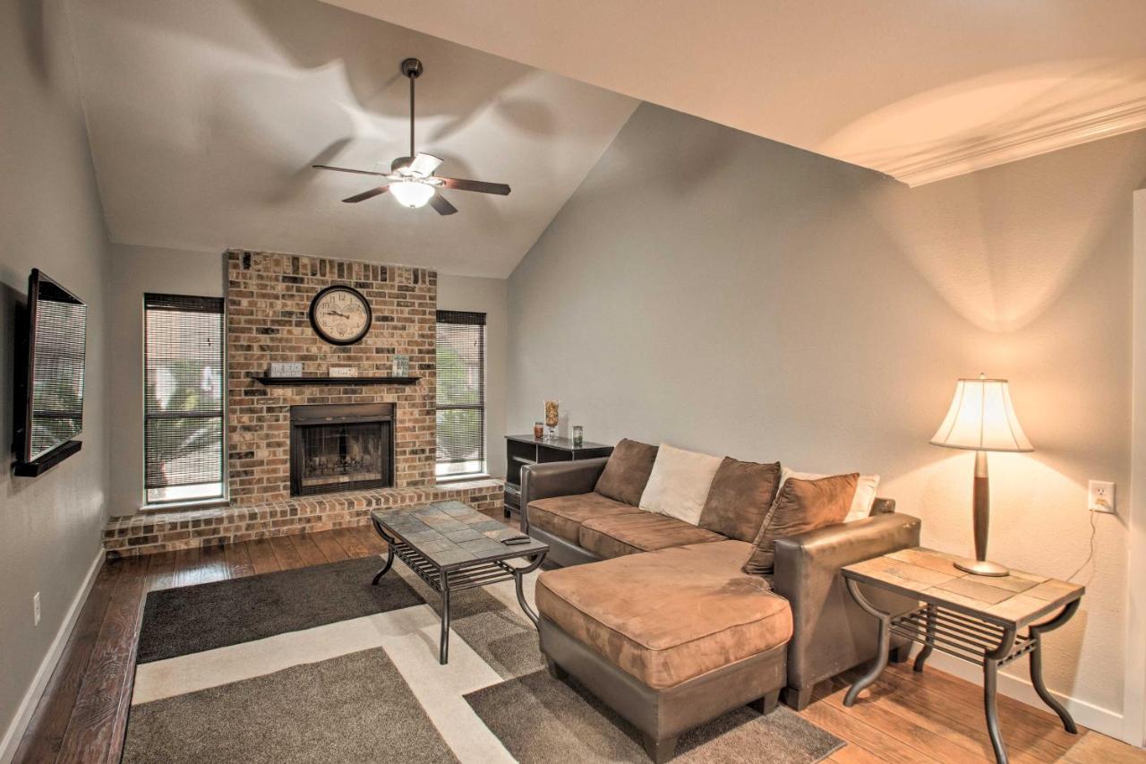 2-Story Pensacola Home With Game Room And Private Yard Luaran gambar