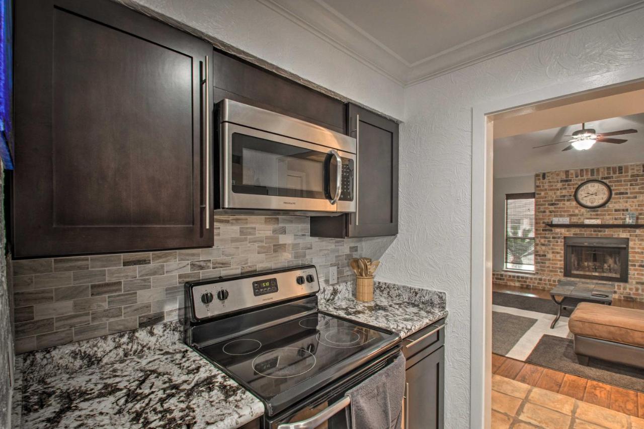 2-Story Pensacola Home With Game Room And Private Yard Luaran gambar